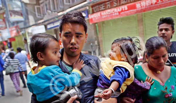 Νεκροί και καταστροφές από το νέο σεισμό 7,4 βαθμών στο Νεπάλ - Φωτογραφία 1