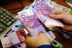 Απώλειες 1,1 δισ. στα ασφαλιστικά ταμεία