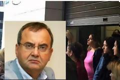 Οι απολυμένοι του ΟΑΕΕ «καρφώνουν» τον Στρατούλη: Πριν γίνει υπουργός ζητούσε την επαναπρόσληψή μας