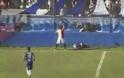 H ΤΡΑΓΙΚΗ στιγμή που 21χρονος ποδοσφαιριστής τραυματίζεται τελικά θανάσιμα... [video]