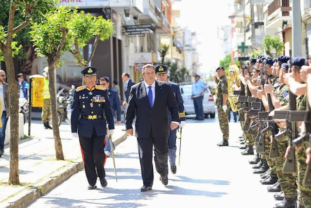 Παρουσία ΥΕΘΑ Πάνου Καμμένου στα «Ελευθέρια 2015» στην Αλεξανδρούπολη - Φωτογραφία 2