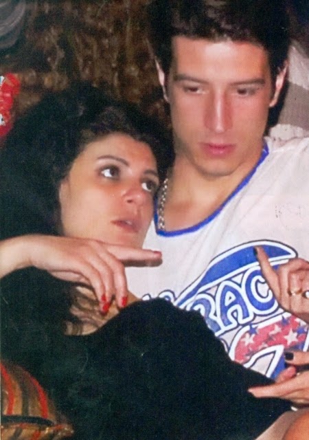 Τα καυτά ...δημόσια φιλιά της Τάνιας Τρύπη με τον κατά 20 χρόνια νεότερο σύντροφό της - Φωτογραφία 5