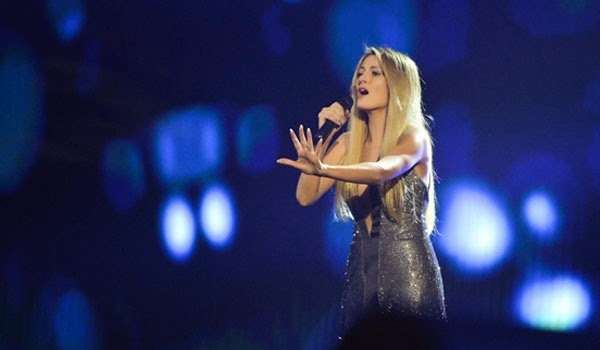 Eurovision 2015, Μαρία Έλενα Κυριάκου: Η νέα Celine Dion, το μπούστο και τα τραγικά φώτα - Φωτογραφία 1