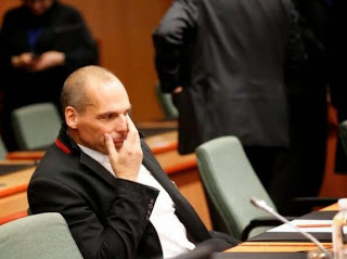 Διαψεύδει ο Βαρουφάκης ότι κατέγραψε το Eurogroup στη Ρίγα - Φωτογραφία 1