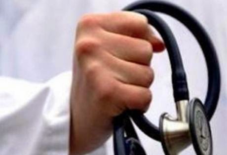 Λευκάδα: Γιατρός έφυγε από τη ζωή την ώρα που εξέταζε ασθενείς στο ιατρείο του! - Φωτογραφία 1
