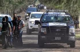 Μάχη αστυνομικών με καρτέλ ναρκωτικών στο Μεξικό - Φωτογραφία 1