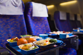 Γιατί το φαγητό στο αεροπλάνο δεν έχει ωραία γεύση; - Φωτογραφία 1