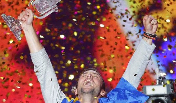 Eurovision 2015: Η συγκλονιστική ιστορία του νικητή - Φωτογραφία 1