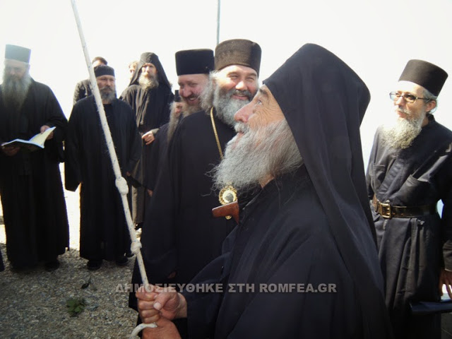 6515 - Χειροτονία νέου Ιερέα στην Ιερά Μονή Δοχειαρίου Αγίου Όρους - Φωτογραφία 2