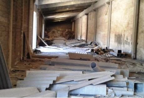 Πάτρα: Τοξική βόμβα το πρώην εργοστάσιο της «Αμιαντίτ» στο Δρέπανο - Σε κινητοποιήσεις καλεί ο Δήμος - Φωτογραφία 1