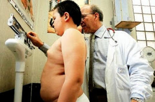 Από τι κινδυνεύουν οι παχύσαρκοι έφηβοι; - Φωτογραφία 1