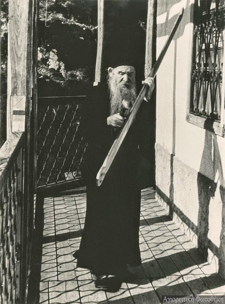 6532 - Γελάσιος μοναχός Σιμωνοπετρίτης (1904-1987) - Φωτογραφία 2