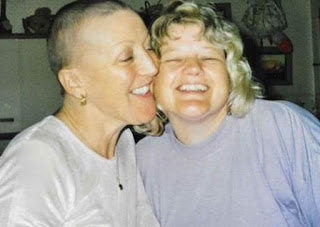 Λίντα Χόκινς: Η γυναίκα που νίκησε τον καρκίνο τρεις φορές - Φωτογραφία 1
