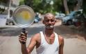 Απίστευτες εικόνες από το φονικό καύσωνα με τους 2.000 νεκρούς στην Ινδία: Ελιωσε και η άσφαλτος - Φωτογραφία 6