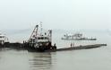 ΕΙΚΟΝΕΣ ΠΟΥ ΣΥΓΚΛΟΝΙΖΟΥΝ: Τραγωδία στη Κίνα - Βυθίστηκε πλοίο [photos] - Φωτογραφία 4