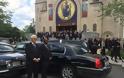Αφόρητος πόνος στην κηδεία των Ελλήνων ομογενών που δολοφονήθηκαν- ΑΠΑΡΗΓΟΡΗΤΕΣ οι κόρες [video+photos] - Φωτογραφία 4