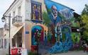 Ακράτα: Ένα απίθανο γκράφιτι στο κτίριο της Δημοτικής Πινακοθήκης