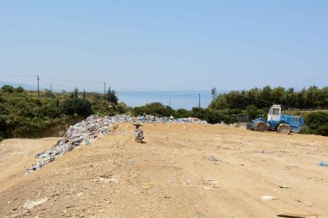 Η Πάτρα κινδυνεύει να μετατραπεί σε υγιειονομική κόλαση το καλοκαίρι - Το σχέδιο της Δημοτικής Αρχής για τα σκουπίδια - Φωτογραφία 23