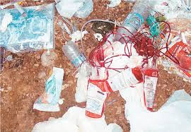 Γέμισαν τοξικά και μολυσματικά Νοσοκομειακά απόβλητα έκταση 20 στρεμμάτων στην Πάτρα - Φωτογραφία 1