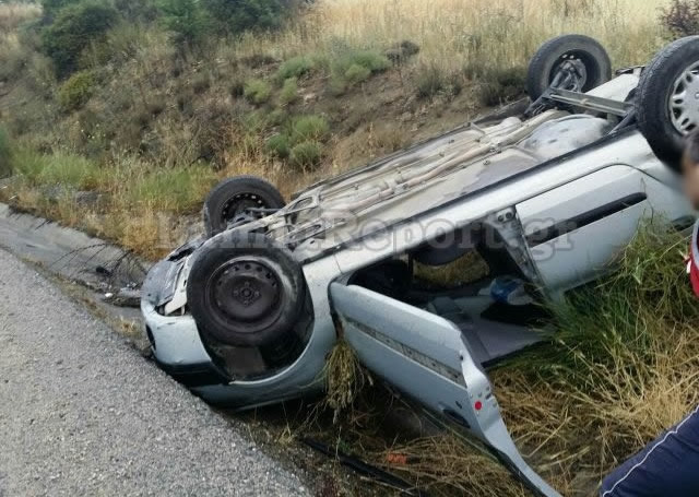 Άγιο είχε οδηγός στο δρόμο Λαμίας - Δομοκού, που τούμπαρε το αυτοκίνητό του - Φωτογραφία 4