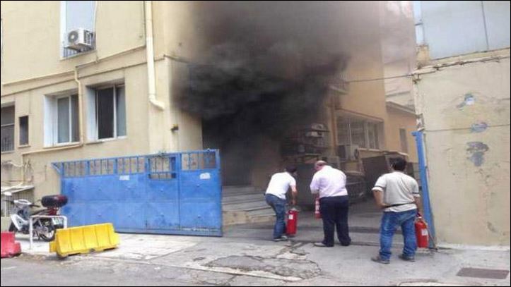 ΠΡΙΝ ΑΠΟ ΛΙΓΟ: Φωτιά στο Ιπποκράτειο [photos] - Φωτογραφία 2