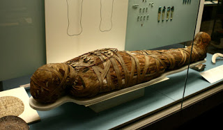 Άνοιξαν μούμια 2.500 ετών! Δείτε τι βρήκαν μέσα... [photos] - Φωτογραφία 1
