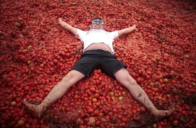 O... πόλεμος της ντομάτας στην Κολομβία [phots] - Φωτογραφία 3