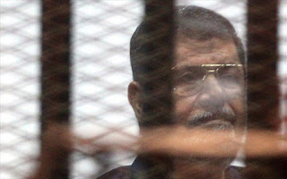Νέα ισόβια στον Αιγύπτιο πρώην πρόεδρο Μόρσι για κατασκοπεία - Φωτογραφία 1