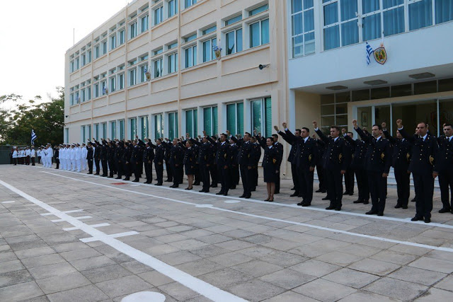 ΠΑΡΟΥΣΙΑ ΑΡΧΗΓΟΥ ΓΕΕΘΑ ΣΤΗΝ ΤΕΛΕΤΗ ΟΡΚΩΜΟΣΙΑΣ ΝΕΩΝ ΑΝΘΥΠΟΠΥΡΑΓΩΝ - Φωτογραφία 2