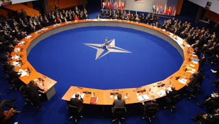 NATO: Κίνδυνος για την ασφάλεια από ένα πιθανό Grexit - Φωτογραφία 1