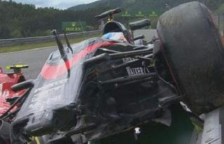 Formula 1: Σοβαρό ατύχημα στην Αυστρία για Αλόνσο και Ραϊκόνεν [video] - Φωτογραφία 1