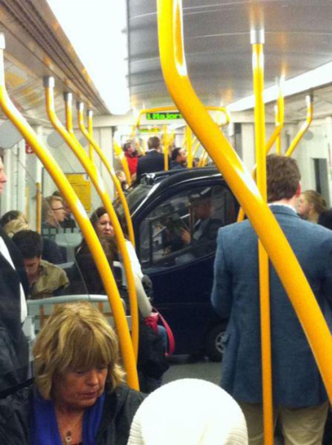 ΑΥΤΟΙ είναι οι πιο περίεργοι άνθρωποι που μπορεί να συναντήσεις στο μετρό - Φωτογραφία 5