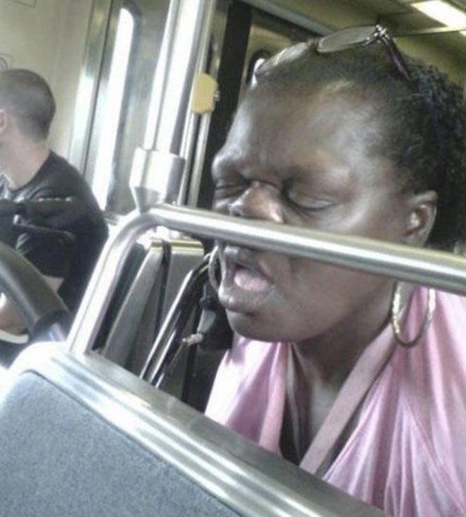 ΑΥΤΟΙ είναι οι πιο περίεργοι άνθρωποι που μπορεί να συναντήσεις στο μετρό - Φωτογραφία 8