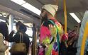 ΑΥΤΟΙ είναι οι πιο περίεργοι άνθρωποι που μπορεί να συναντήσεις στο μετρό - Φωτογραφία 9