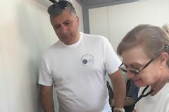 Γ. Πατούλης: Με τους εθελοντές ιατρούς του Ιατρείου Κοινωνικής Αποστολής, κοντά στους πρόσφυγες της Μυτιλήνης