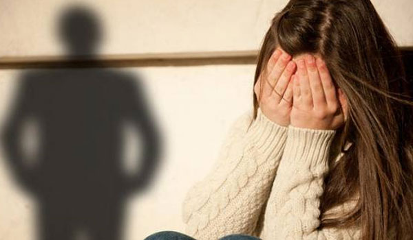 Βόλος: 13χρονη κατήγγειλε τον γαμπρό της για βιασμό - Φωτογραφία 1