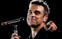 Αυτή είναι η  Ελληνίδα που ανέβασε στη σκηνή ο Robbie Williams και τρέλανε τους θεατές [photos]