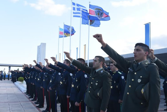 Η Πολιτική και Στρατιωτική Ηγεσία του ΥΠΕΘΑ στην τελετή ορκωμοσίας νέων Ανθυπολοχαγών - Φωτογραφία 16