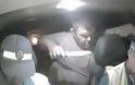 Βίντεο ΣΟΚ: Έσφαξε Αστυνομικό μέσα στο περιπολικό - Eικόνες που κόβουν την ανάσα [photos+video] - Φωτογραφία 1