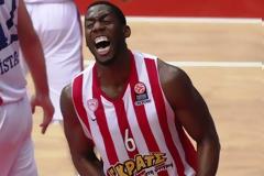 ΕΨΑΞΑΝ ΤΑ... ΠΑΝΤΑ ΣΤΟΝ ΝΤΑΝΣΤΟΝ! (PHOTOS)