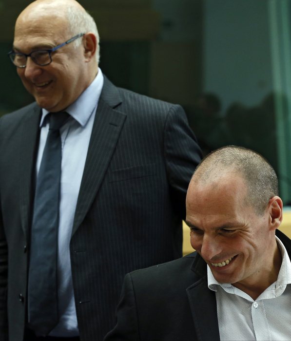 Eurogroup: Πικρά χαμόγελα και βλέμματα με νόημα [photos] - Φωτογραφία 11
