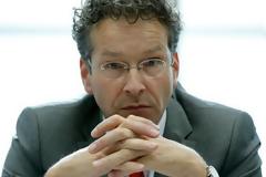 Eurogroup: Πικρά χαμόγελα και βλέμματα με νόημα [photos]