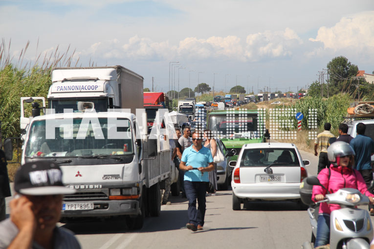 Πατρών - Πύργου: Ένας νεκρός σε σύγκρουση νταλίκας με Ι.Χ. - Tρεις οι τραυματίες - Δείτε φωτο - Φωτογραφία 3