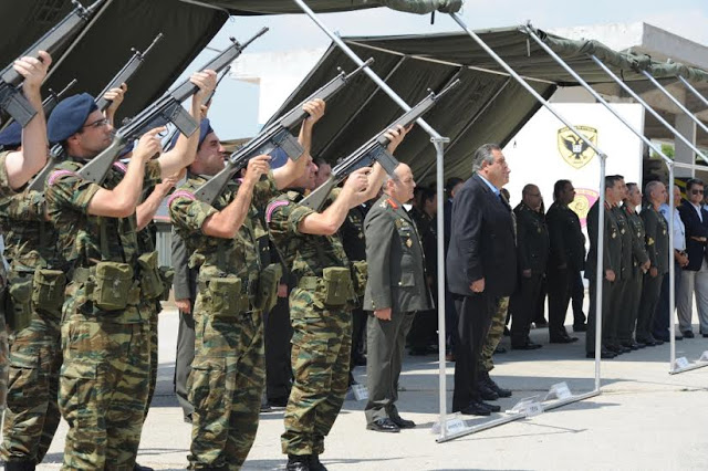 Επίσκεψη ΥΕΘΑ Πάνου Καμμένου στο ΤΕΝΞ και στο Στρατόπεδο «ΓΕΡΑΚΙΝΗ» - Φωτογραφία 2