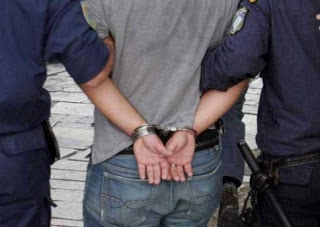 Σύλληψη 34χρονου για διακίνηση και κατοχή ναρκωτικών - Φωτογραφία 1
