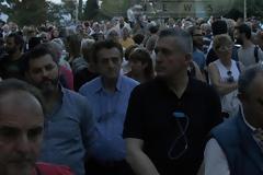 ΙΩΑΝΝΙΝΑ: Δυναμική συγκέντρωση υπερ του ΟΧΙ στην κεντρική πλατεία [photos] [video]