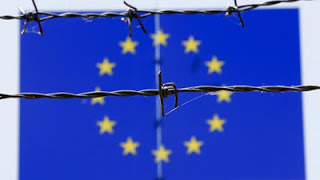 ΣΟΚ: Είναι χώρα στην καρδιάς της Ευρώπης και θα κάνουν δημοψήφισμα με σκοπό να βγουν από το ευρώ - Φωτογραφία 1