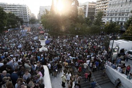 H μάχη των συγκεντρώσεων στην Αθήνα - Το μέτρημα των ναι και των όχι - Δείτε φωτο - Φωτογραφία 13
