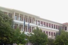 Επεισόδια και χημικά στο κέντρο των Ιωαννίνων: ΕΠΙΘΕΣΗ στον Περιφερειάρχη Ηπείρου!