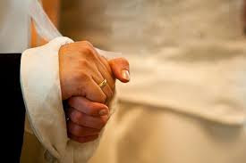 Αναβλήθηκαν μέχρι και γάμοι και βαφτίσεις λόγω του CapitalControl - Φωτογραφία 1